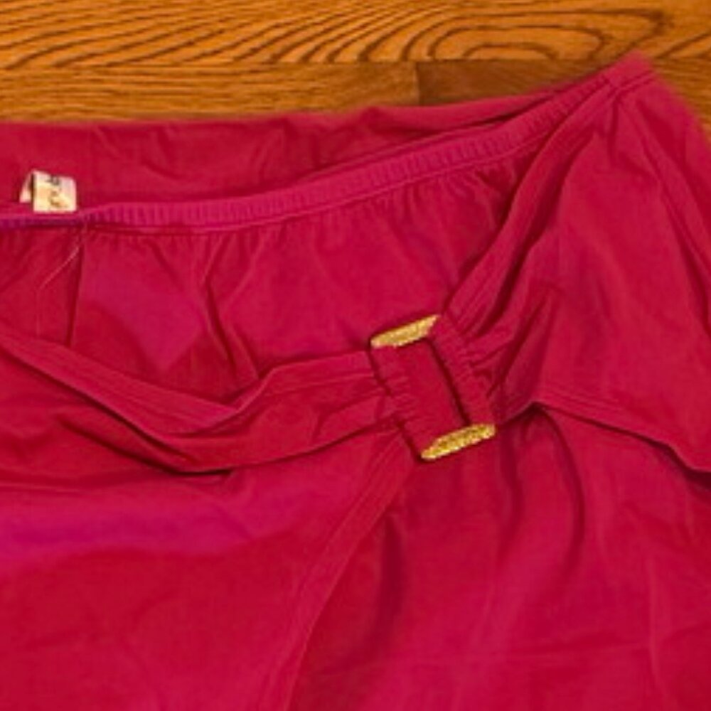 NWT 24 Lane Bryant Swim By Cacique Swim Skirt Fushcia w Gold Buckle - Picture 4 of 9